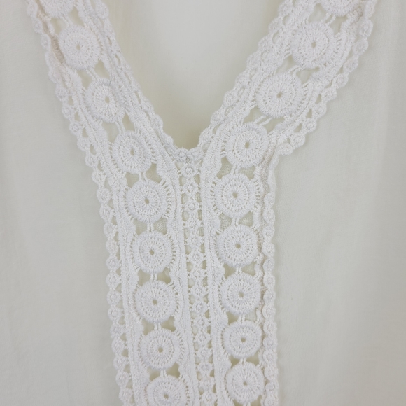MAURICES | Creamy White Embroidered Blouse Size Small - Picture 7 of 7